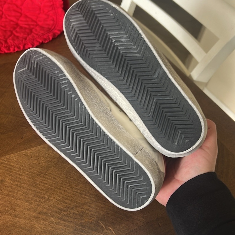 Shoes - Picture 5 of 5